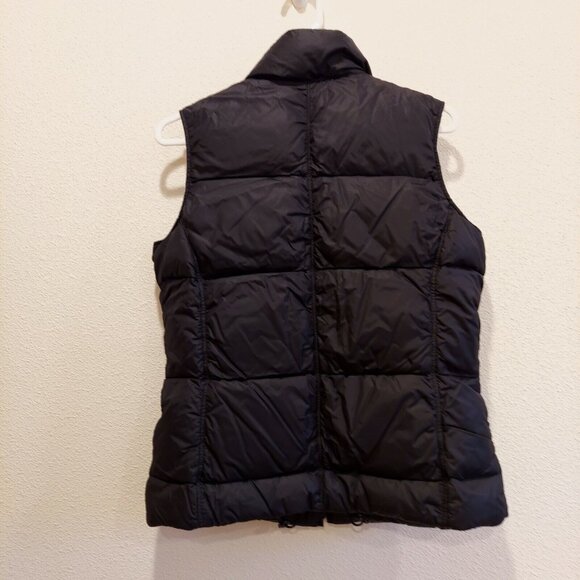 Old navy  Womens M black DOWN filled puffer Vest jacket outdoor gorpcore Zip - Picture 8 of 11